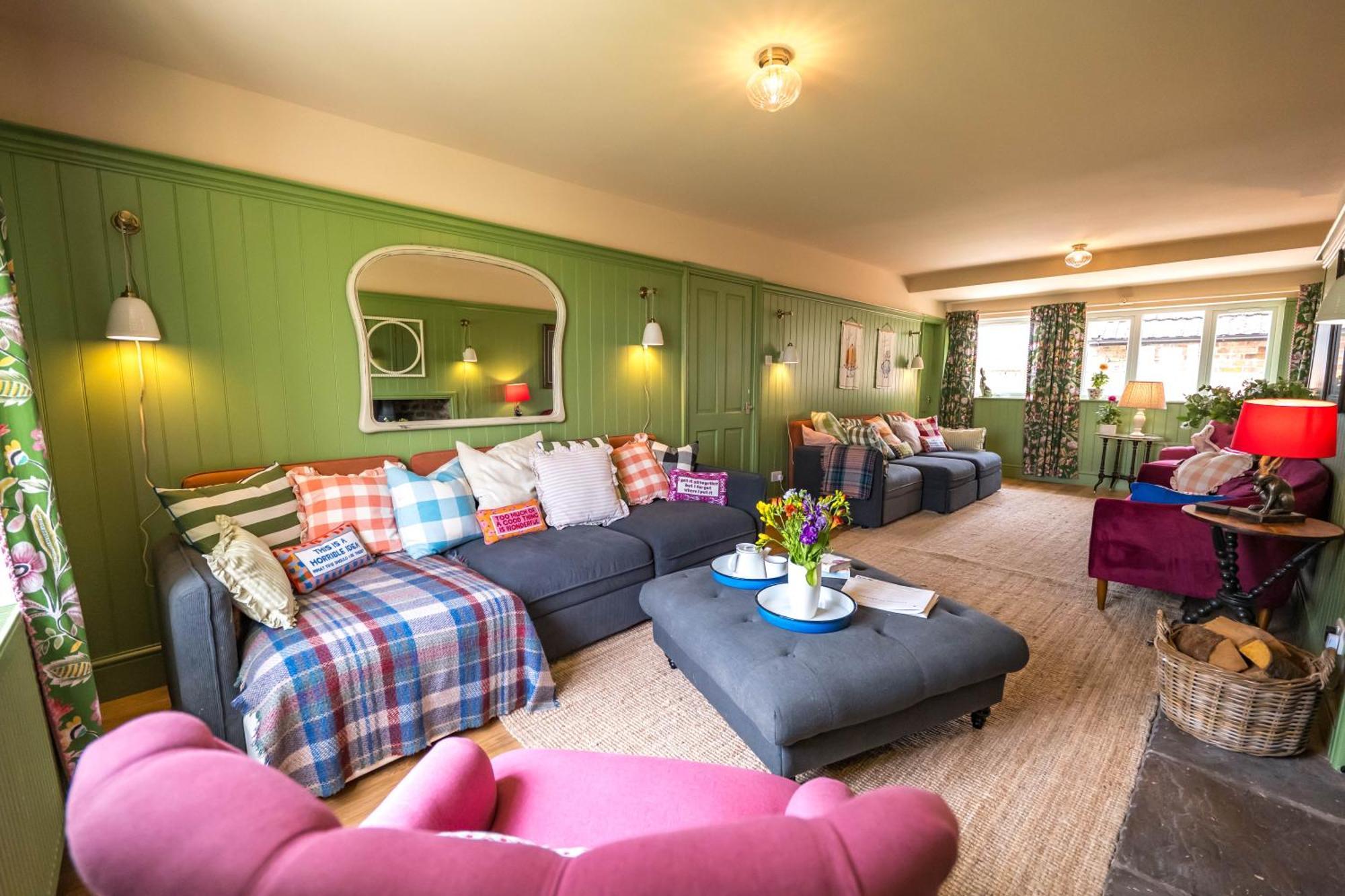 Large Country Cottage, Sleeps 8 - Spa Facilities, Garden Bar, Catering Services, Free Parking, Nature Reserve, Hen Parties Scunthorpe Kültér fotó
