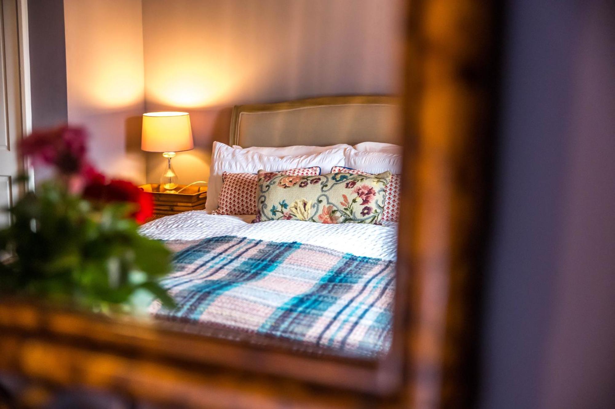 Large Country Cottage, Sleeps 8 - Spa Facilities, Garden Bar, Catering Services, Free Parking, Nature Reserve, Hen Parties Scunthorpe Kültér fotó