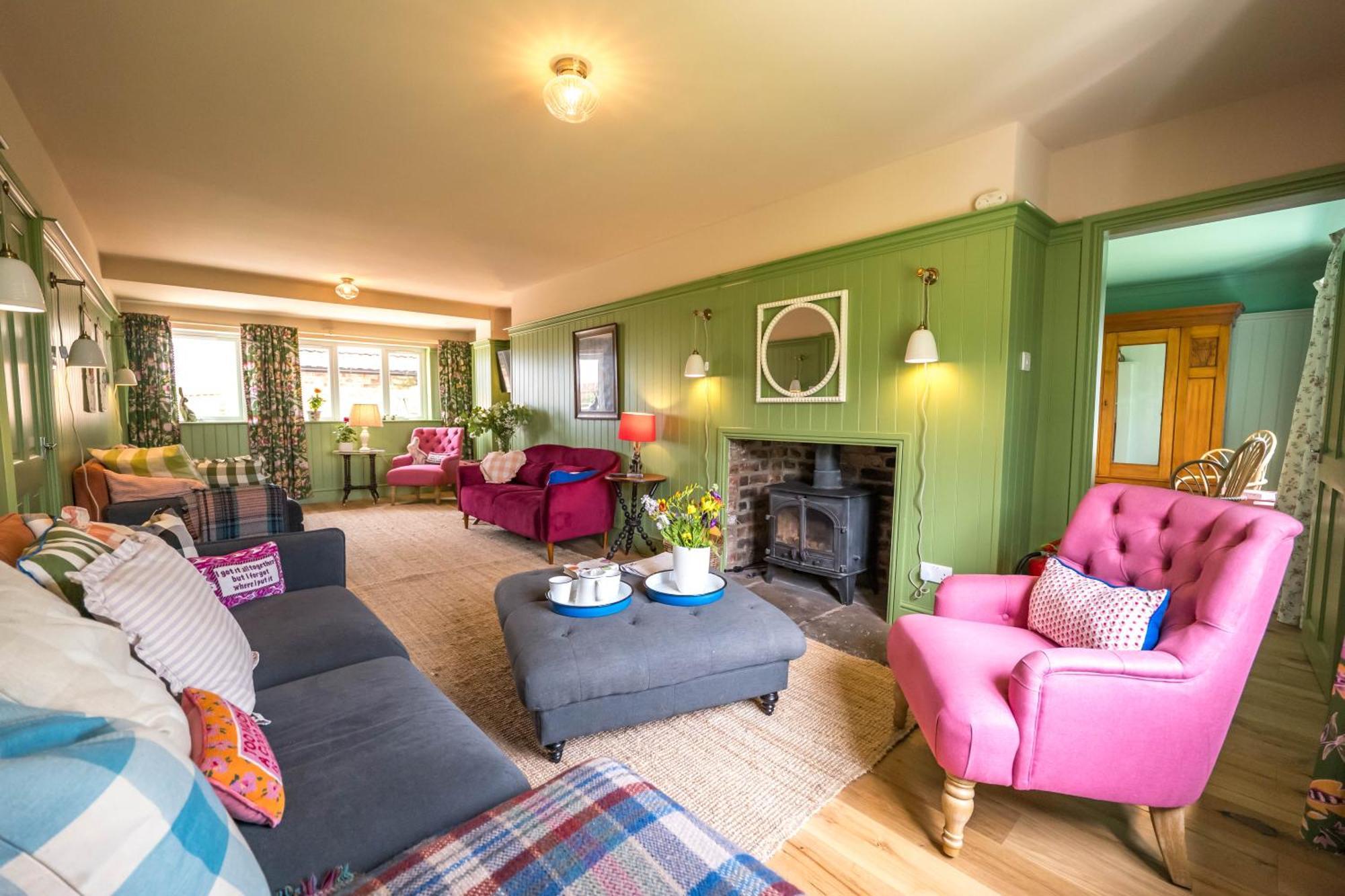 Large Country Cottage, Sleeps 8 - Spa Facilities, Garden Bar, Catering Services, Free Parking, Nature Reserve, Hen Parties Scunthorpe Kültér fotó
